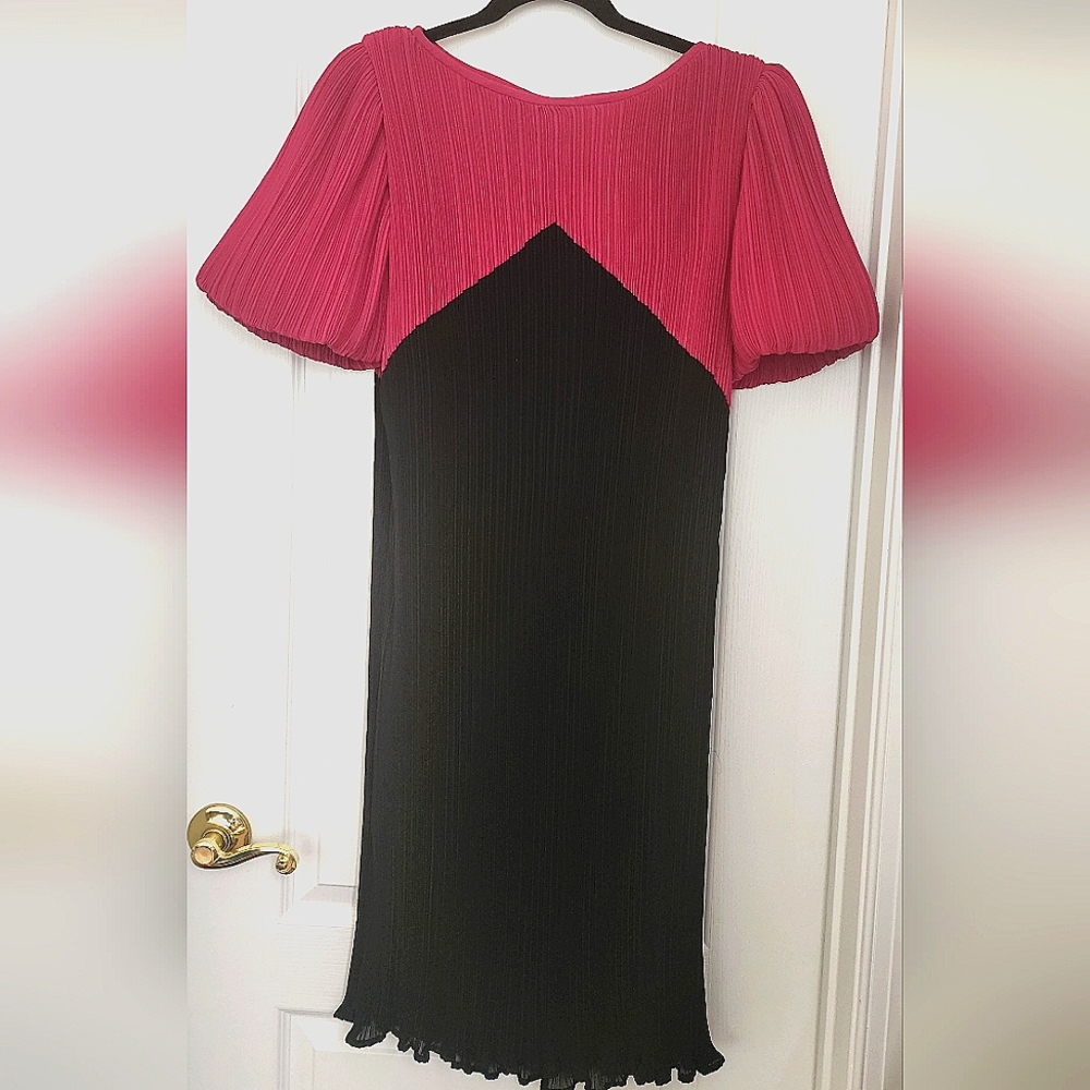 Pure Vintage.Most beautiful dress ever!! Sz 6